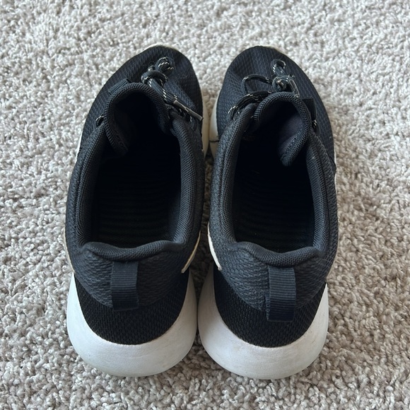 Nike Roshe One Flight - Picture 2 of 4